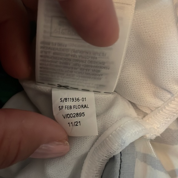 Gap running shorts lined - Picture 9 of 10